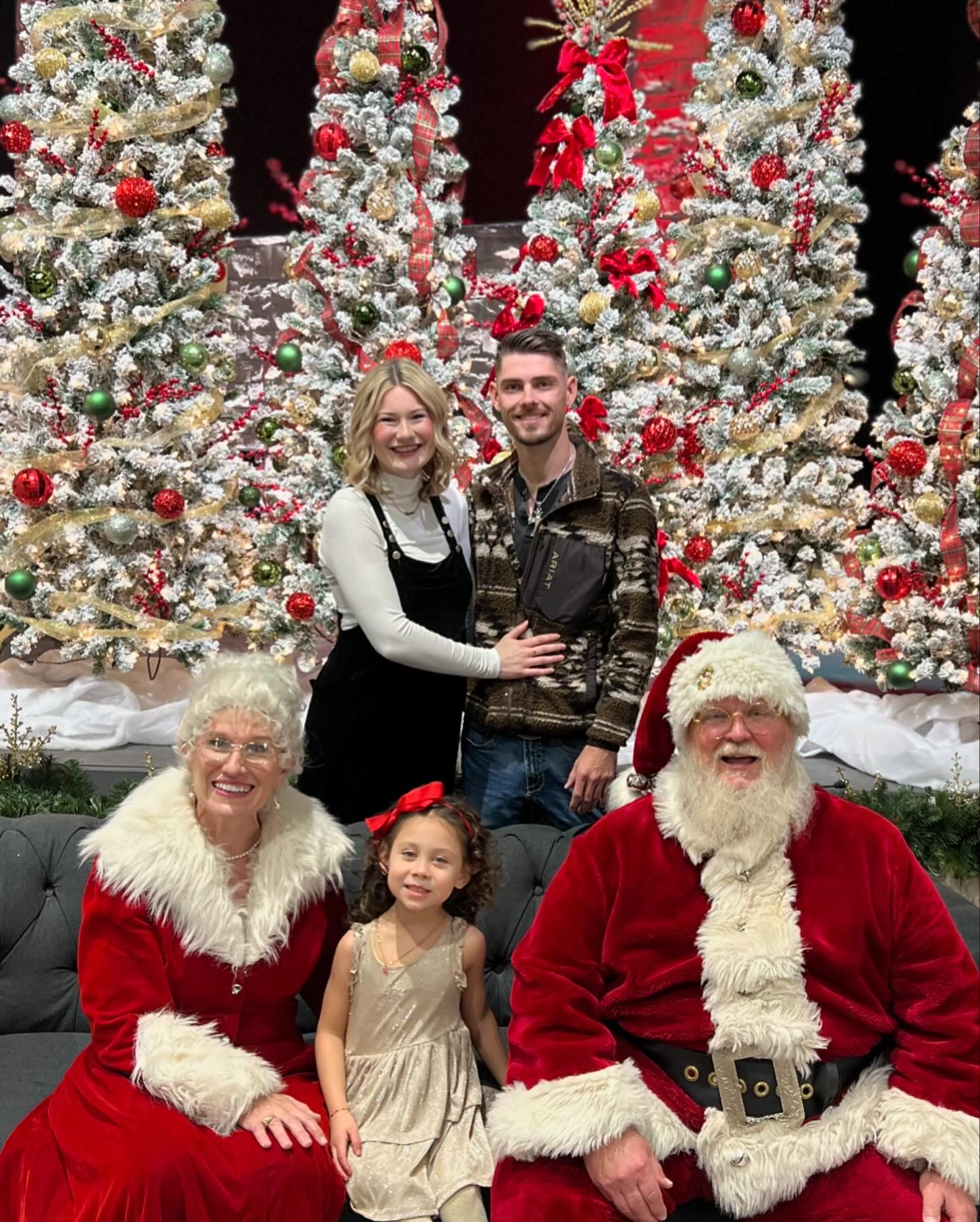 Ashley Hendrix Super Mom